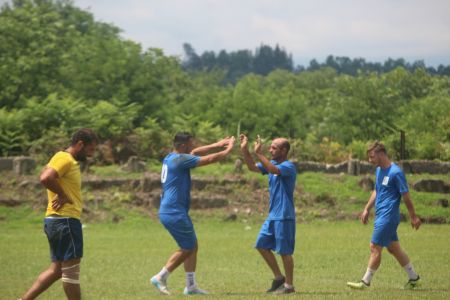 მოყვარულთალიგა 184